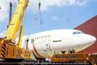 扁平吊裝帶吊運(yùn)波音747