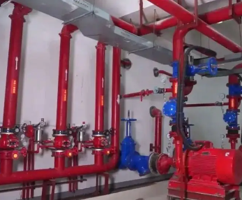 利用冠航手拉葫蘆安裝消防水泵的詳細(xì)過程