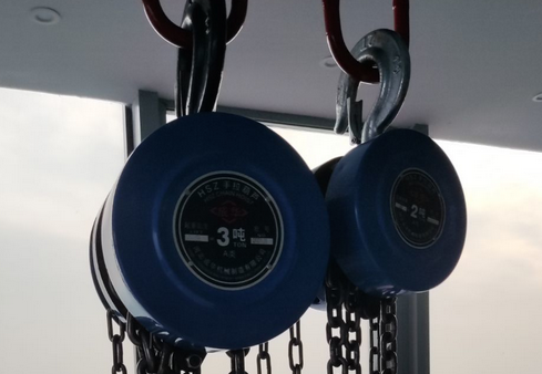 懸掛手拉葫蘆時對吊點的嚴格要求